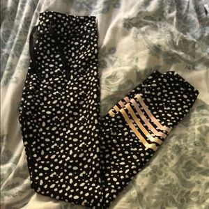 Sarah’s day leggings